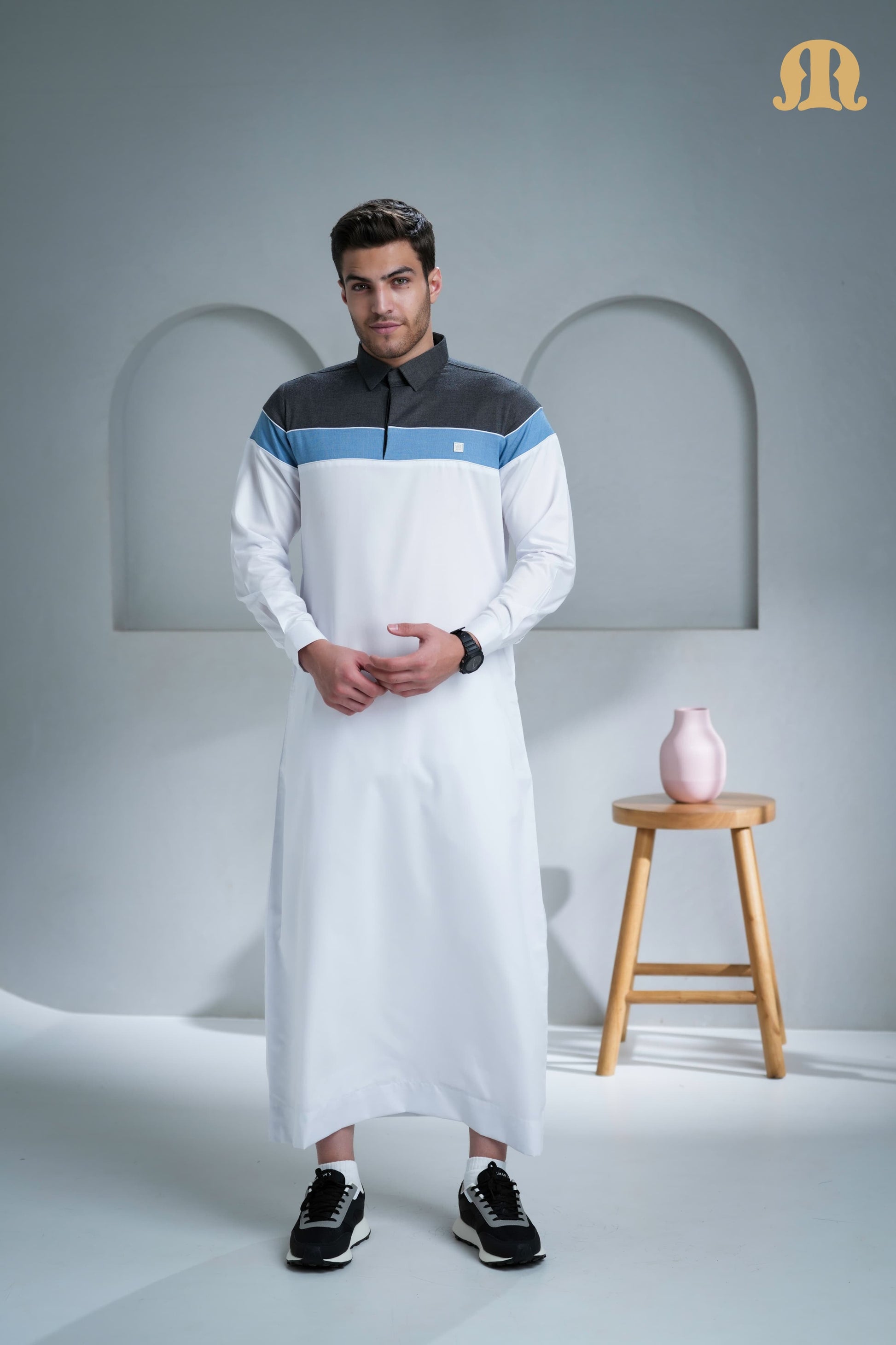 Belloumi White Thobe for Men by Mashroo