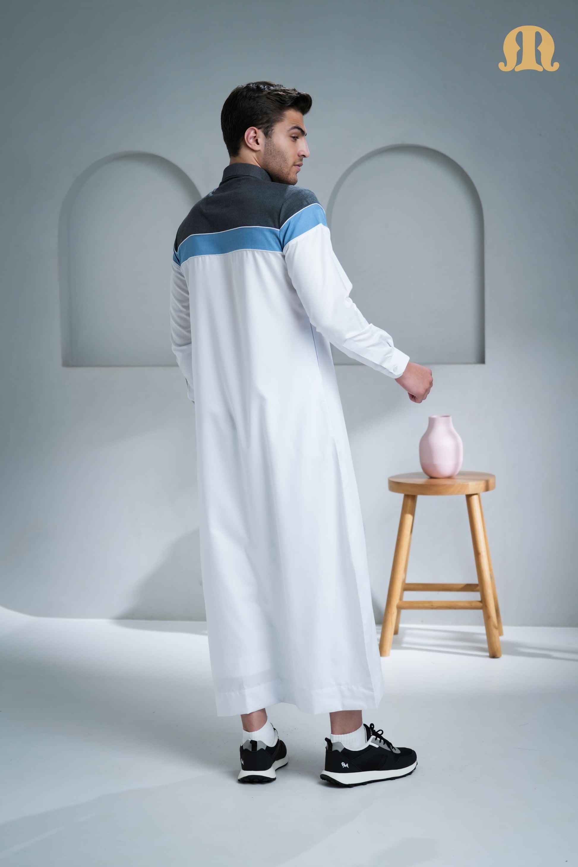 Front view of the Belloumi White Thobe for men by Mashroo.