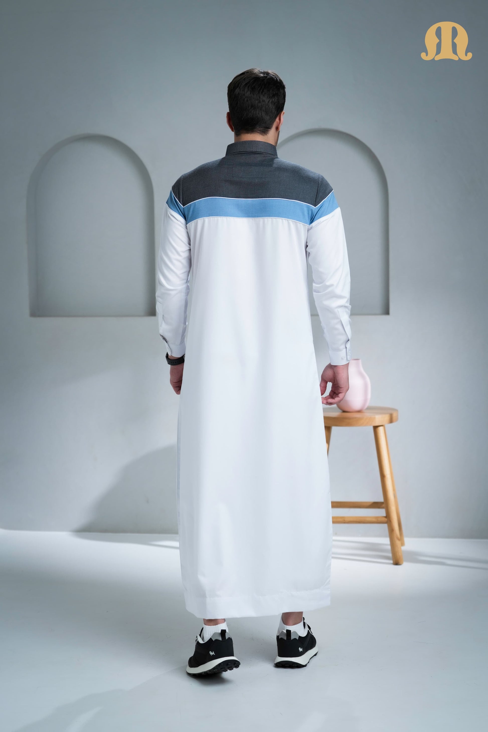 Belloumi White Thobe for Men by Mashroo